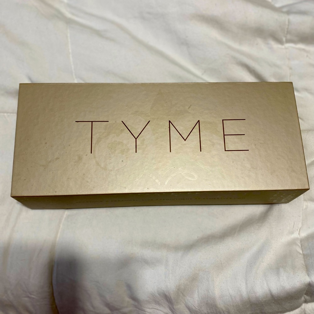 TYME 2-in-1 curling iron and straightner